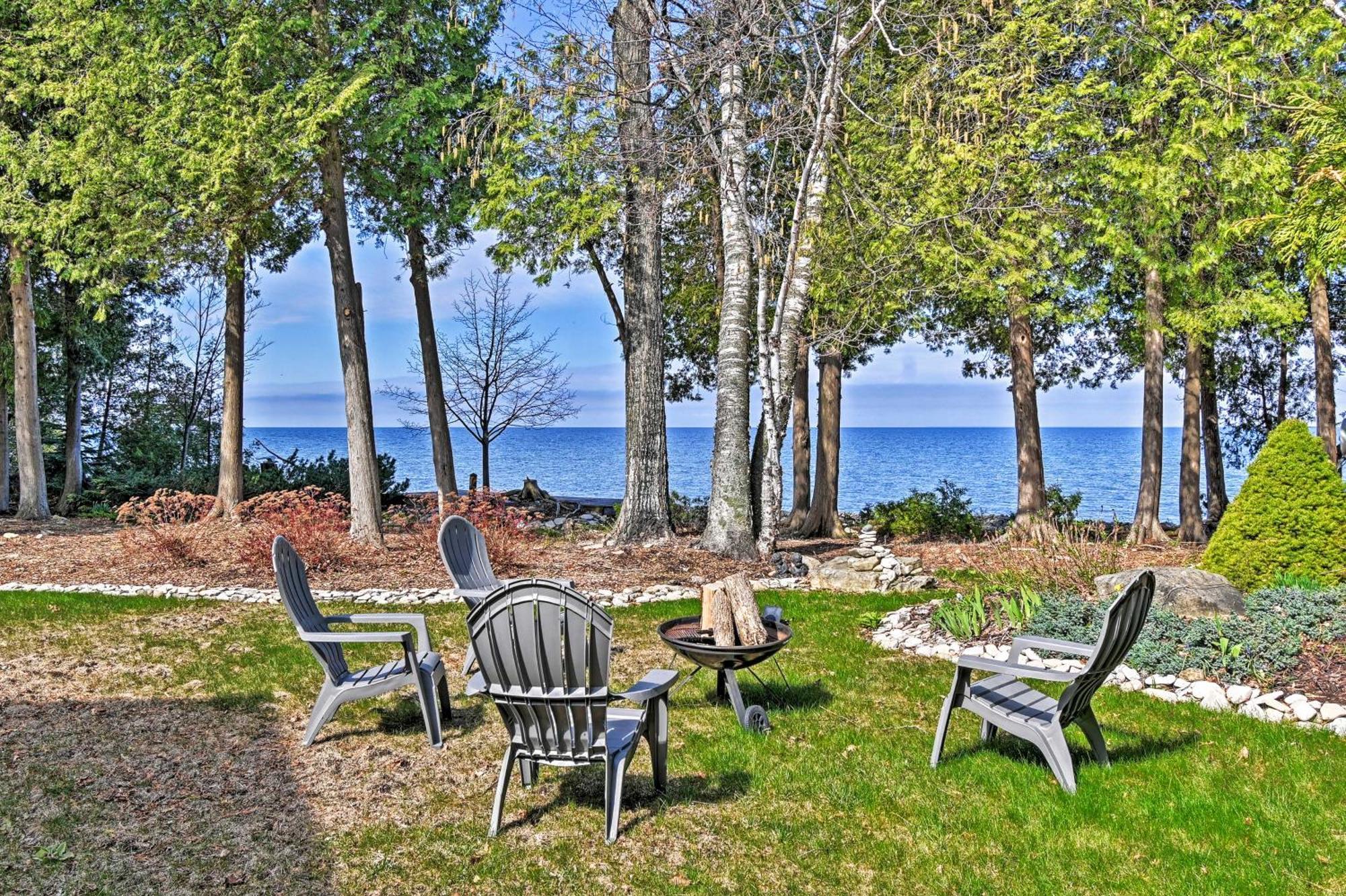 Sturgeon Bay Hideaway With Direct Water Access! Villa Egg Harbor Exterior photo