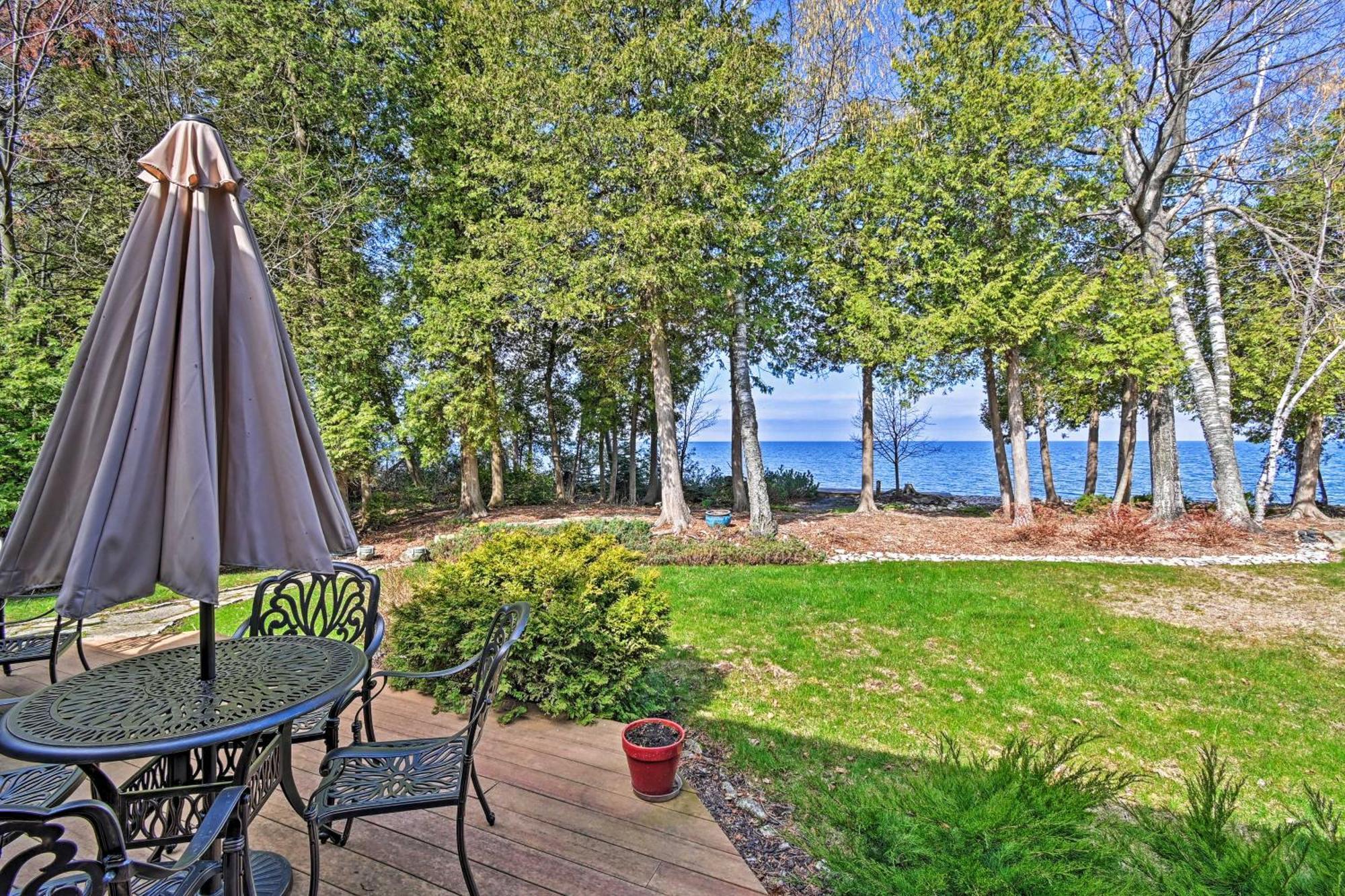 Sturgeon Bay Hideaway With Direct Water Access! Villa Egg Harbor Exterior photo